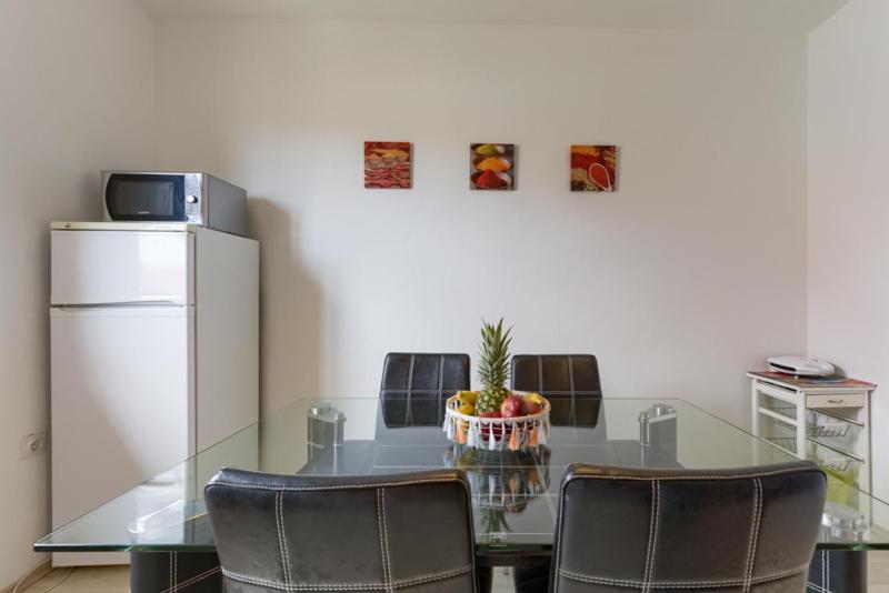 Apartments Yo Lee บาร์บินเย ภายนอก รูปภาพ